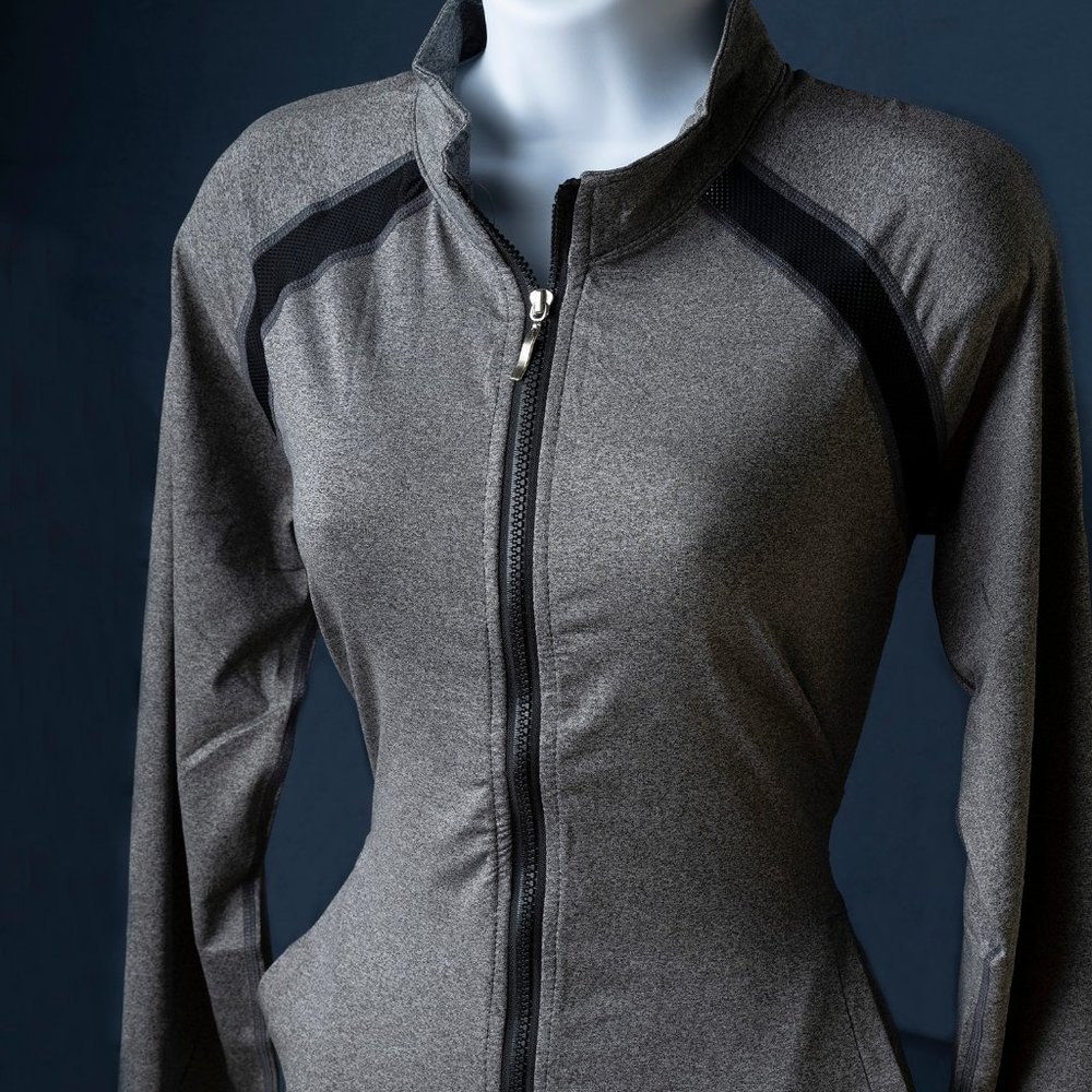 Women Slim Fit Workout Jacket - Size: M